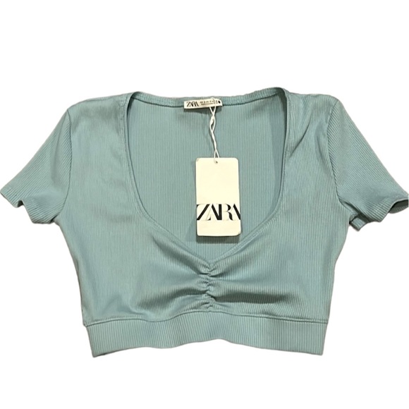 Zara Tops - ***NWT*** Zara Cropped Top